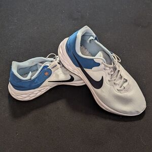 Nike Revolution 6 Shoes